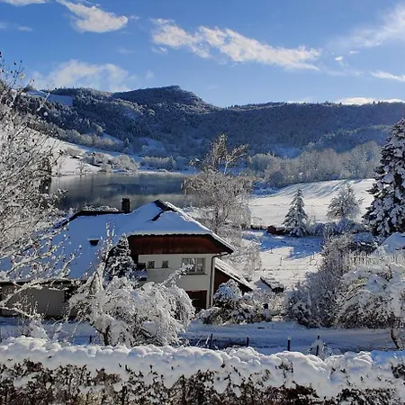 6 A 8 Pers Au Bord Du La Thuile