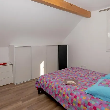 Villa 6 A 8 Pers Au Bord Du La Thuile