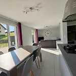 Hébergement de vacances 6 à 8 Pers Au Bord Du