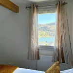 6 à 8 Pers Au Bord Du Hébergement de vacances La Thuile