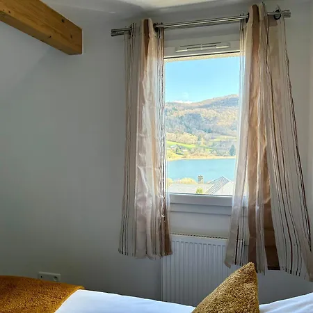 Hébergement de vacances La Maison Du Lac-terrasse La Thuile